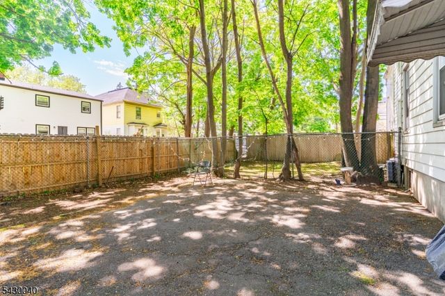 36 Kenmore Ave, Newark City, NJ 07106