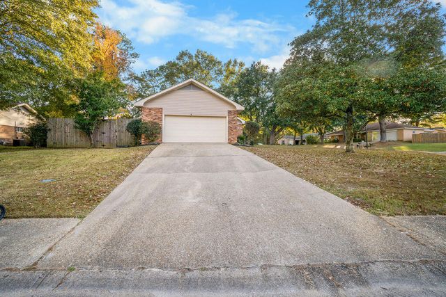 103 Wellington, Hattiesburg, MS 39402