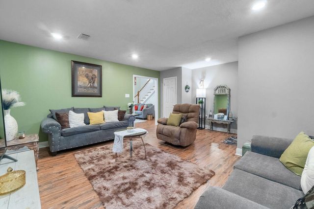 103 Wellington, Hattiesburg, MS 39402