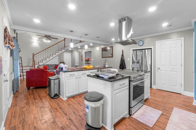 103 Wellington, Hattiesburg, MS 39402