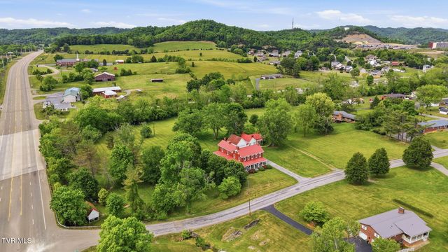 240 Maplehurst Lane, Bluff City, TN 37618