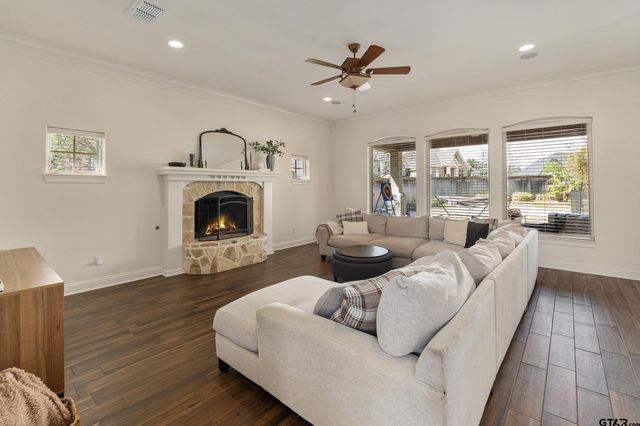 1509 Cooks Xing, Tyler, TX 75703