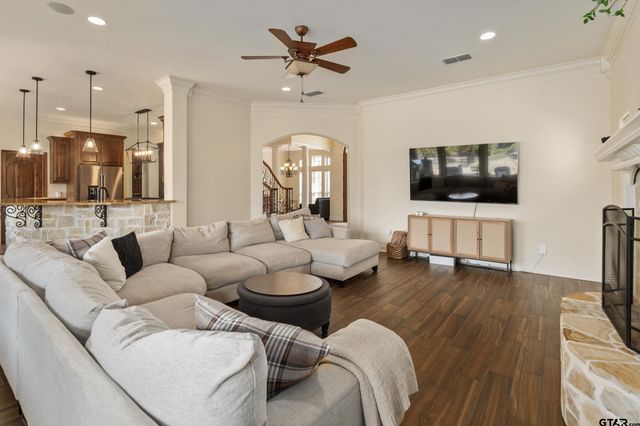 1509 Cooks Xing, Tyler, TX 75703