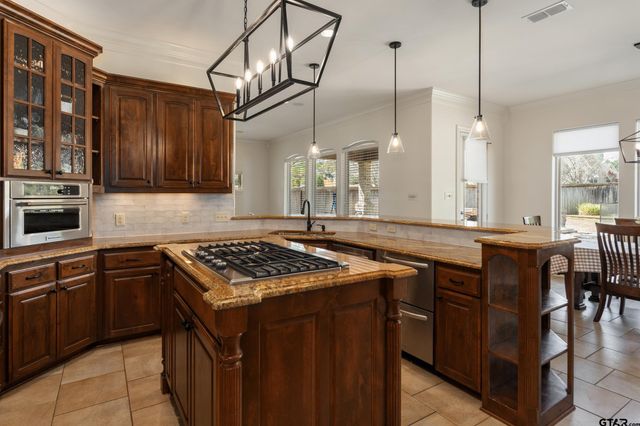 1509 Cooks Xing, Tyler, TX 75703