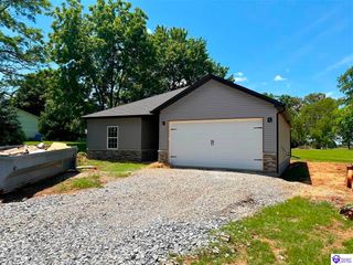333 First Street, Vine Grove, KY 40175