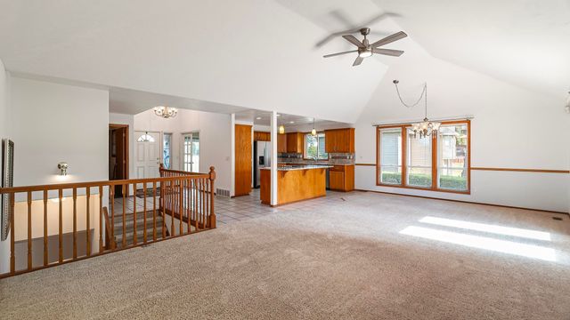 1220 E Brierwood Dr, Spokane, WA 99218