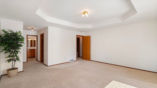 1220 E Brierwood Dr, Spokane, WA 99218