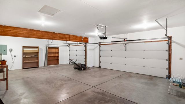 1220 E Brierwood Dr, Spokane, WA 99218