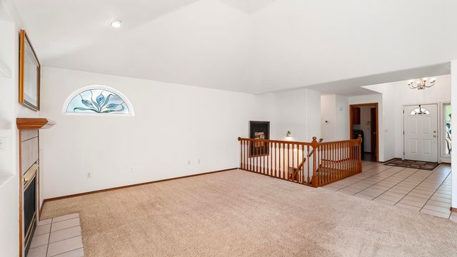 1220 E Brierwood Dr, Spokane, WA 99218