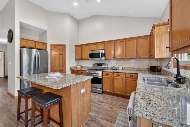 1836 N Sunnyslope DRIVE, Mount Pleasant, WI 53406