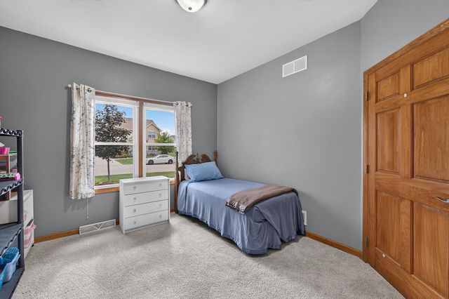 1836 N Sunnyslope DRIVE, Mount Pleasant, WI 53406