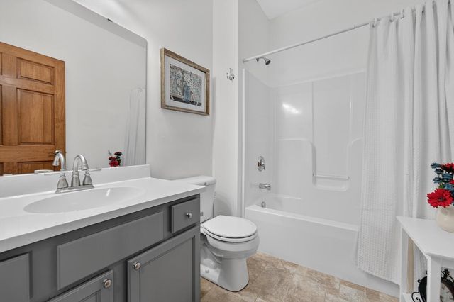 1836 N Sunnyslope DRIVE, Mount Pleasant, WI 53406