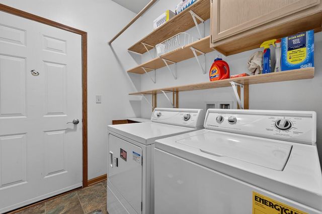 1836 N Sunnyslope DRIVE, Mount Pleasant, WI 53406