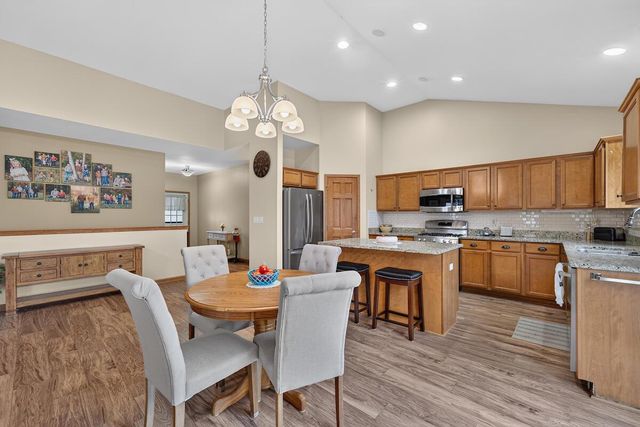 1836 N Sunnyslope DRIVE, Mount Pleasant, WI 53406