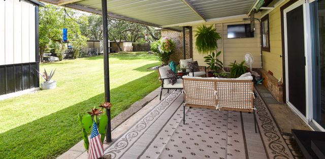 2013 S Walnut, Brady, TX 76825