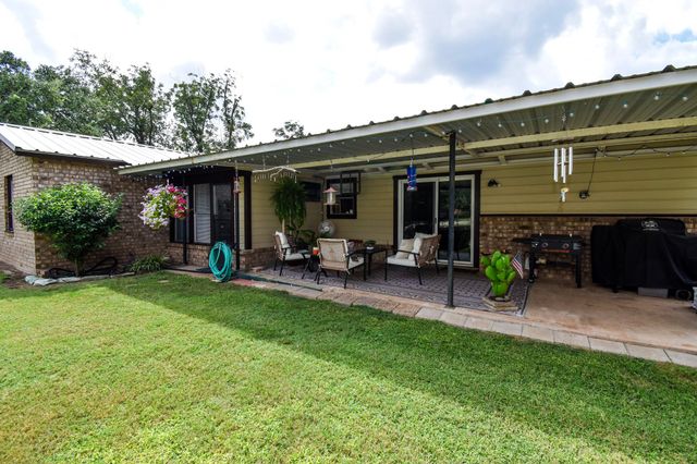 2013 S Walnut, Brady, TX 76825