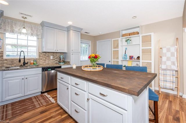 514 Norcum CIR, Portsmouth, VA 23701