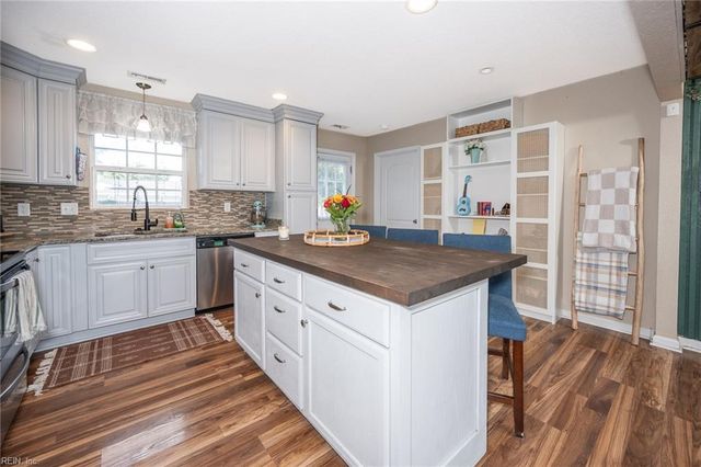 514 Norcum CIR, Portsmouth, VA 23701