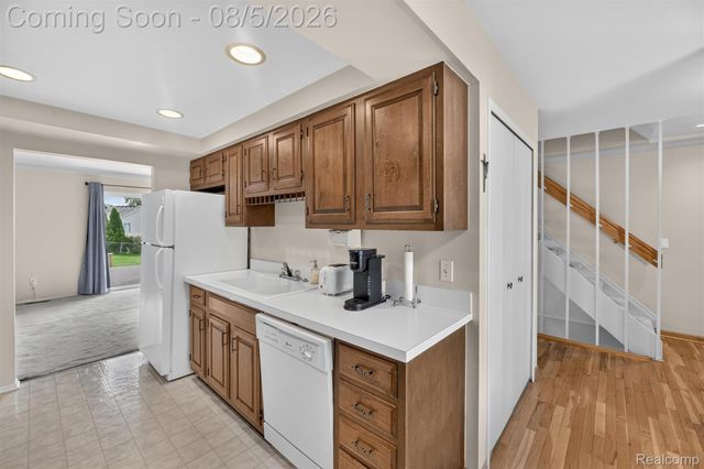75 Oxford Oaks Drive 75, Oxford Charter Township, MI 48371