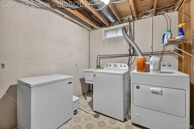 75 Oxford Oaks Drive 75, Oxford Charter Township, MI 48371