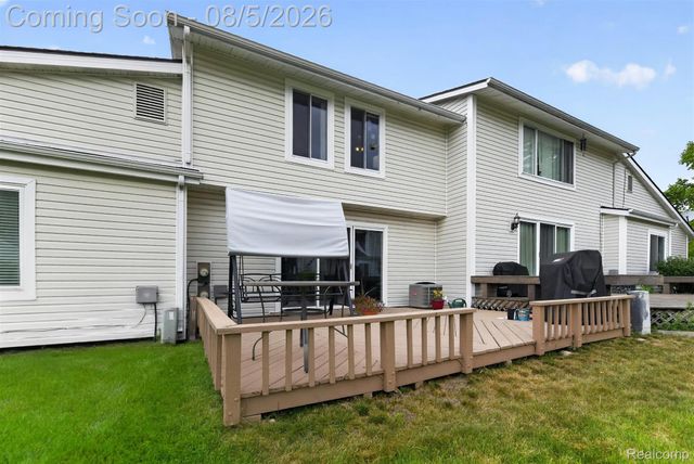 75 Oxford Oaks Drive 75, Oxford Charter Township, MI 48371