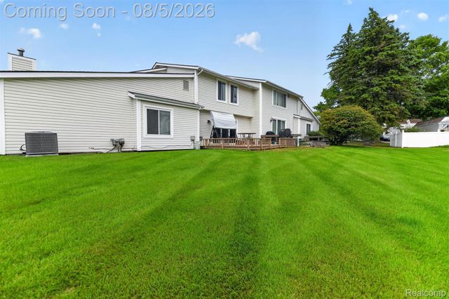 75 Oxford Oaks Drive 75, Oxford Charter Township, MI 48371