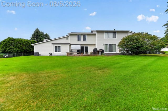 75 Oxford Oaks Drive 75, Oxford Charter Township, MI 48371