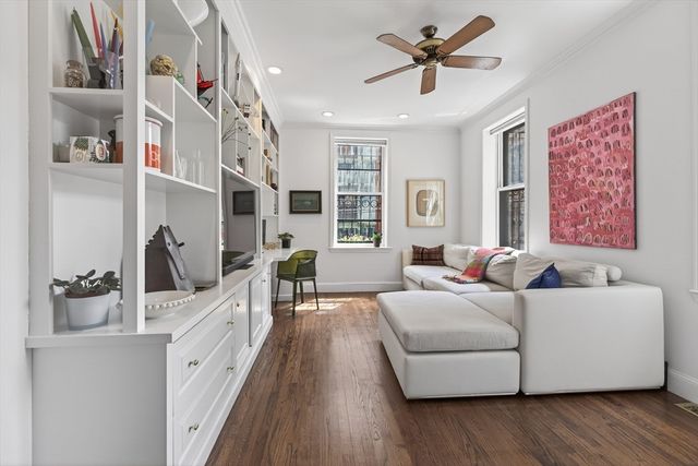 180 Marlborough St 2, Boston, MA 02116