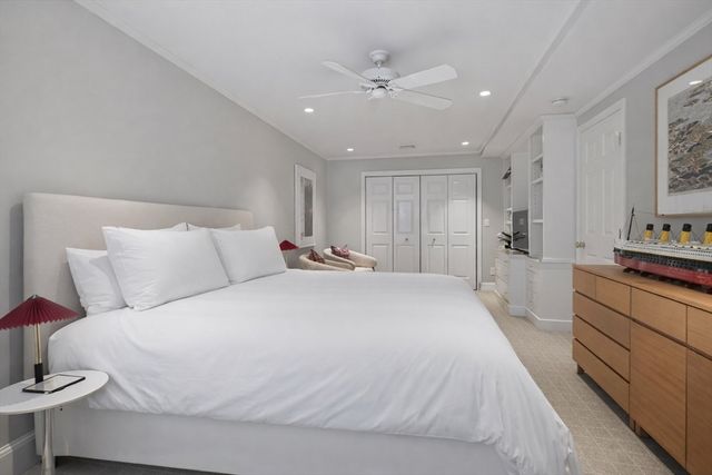 180 Marlborough St 2, Boston, MA 02116