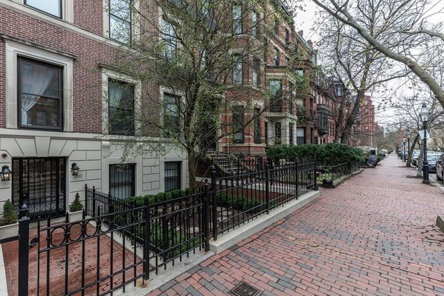 180 Marlborough St 2, Boston, MA 02116