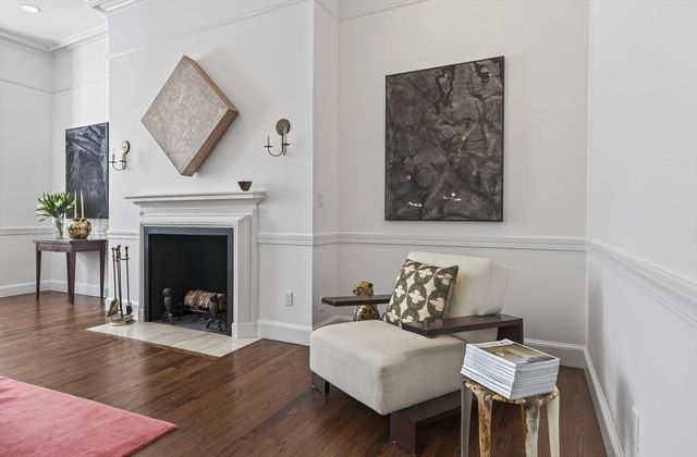 180 Marlborough St 2, Boston, MA 02116