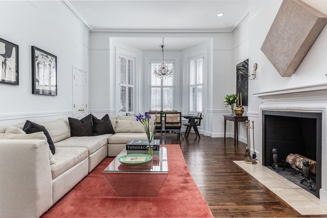 180 Marlborough St 2, Boston, MA 02116