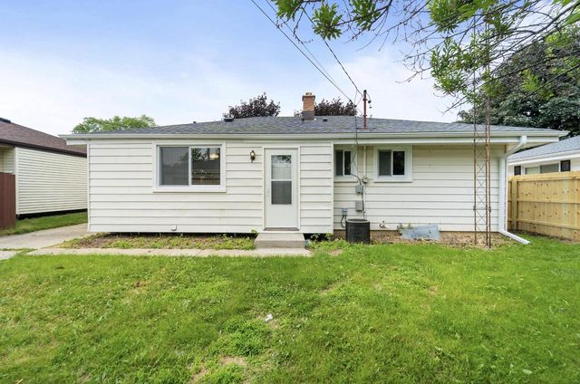 2701 Loraine AVENUE, Racine, WI 53404