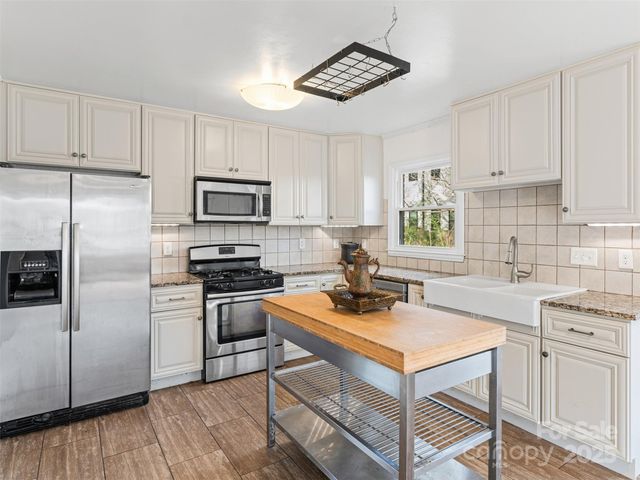 4310 Collingwood Drive, Charlotte, NC 28209