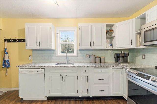 106 W 81st Street, Kansas City, MO 64114