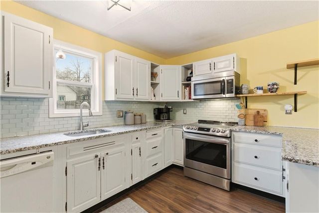 106 W 81st Street, Kansas City, MO 64114