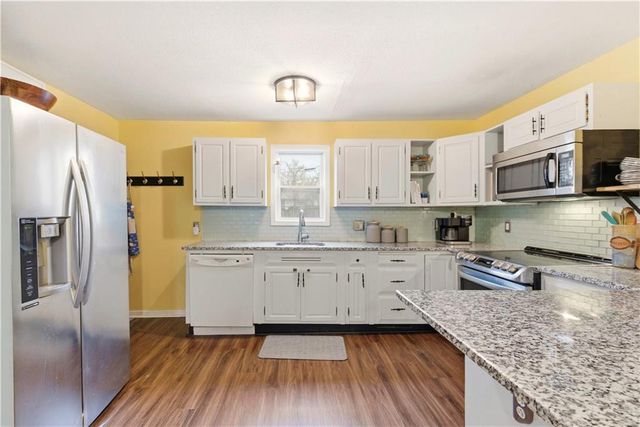 106 W 81st Street, Kansas City, MO 64114