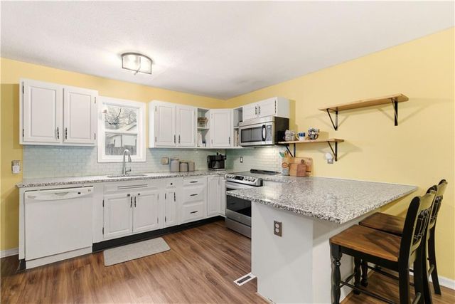 106 W 81st Street, Kansas City, MO 64114