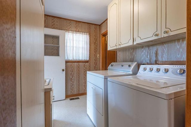 1618 N Oklahoma Avenue, Shawnee, OK 74804