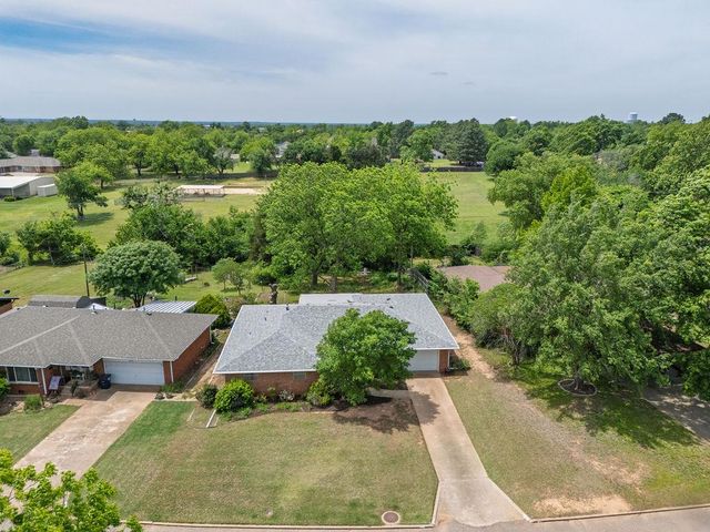 1618 N Oklahoma Avenue, Shawnee, OK 74804