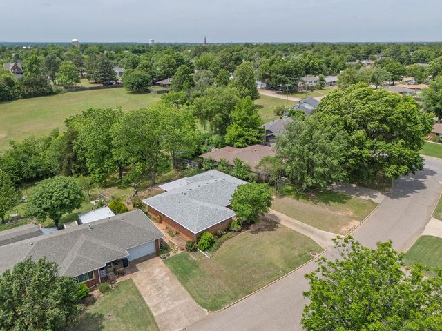 1618 N Oklahoma Avenue, Shawnee, OK 74804