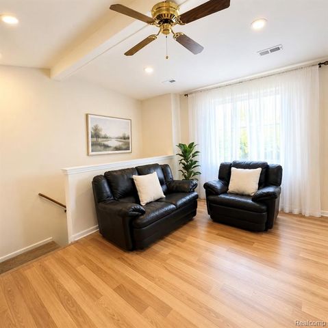 24128 Avon Lane, Clinton Township, MI 48036