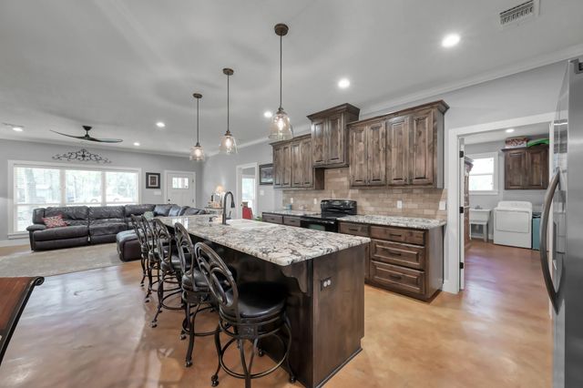 130 Cedar Court, Magnolia, TX 77355