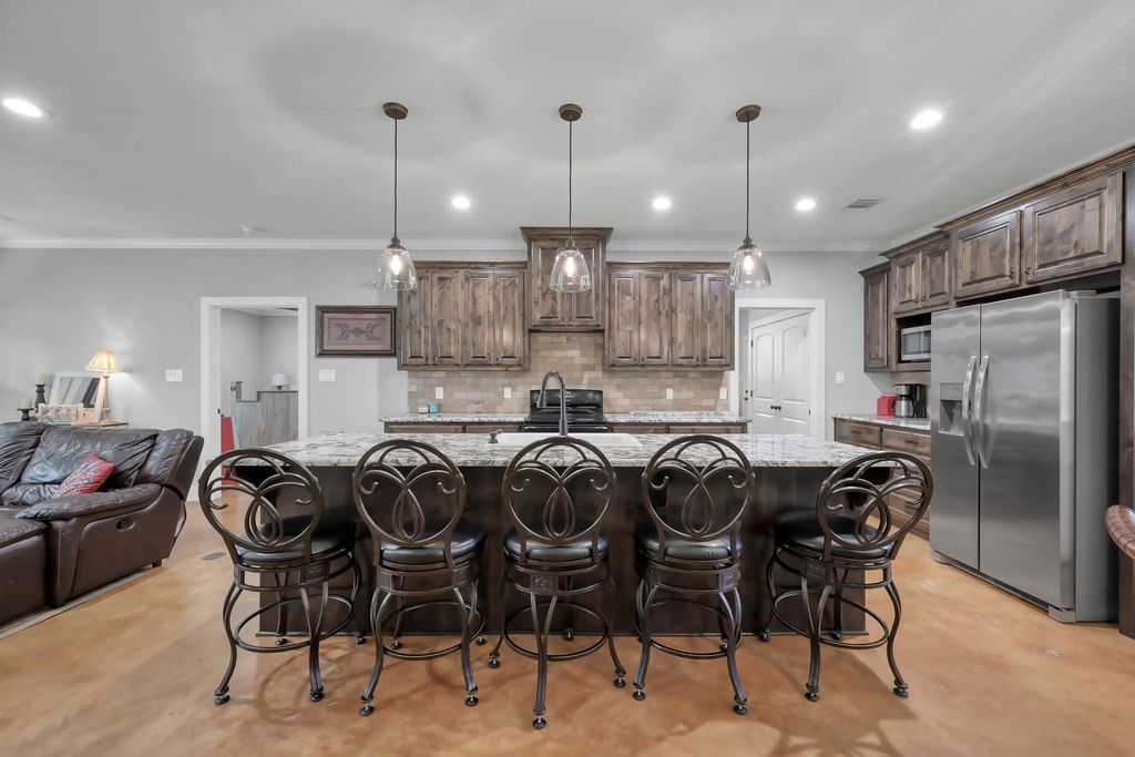 130 Cedar Court, Magnolia, TX 77355
