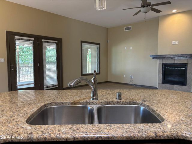 5724 Valley Lilac Lane, El Paso, TX 79932