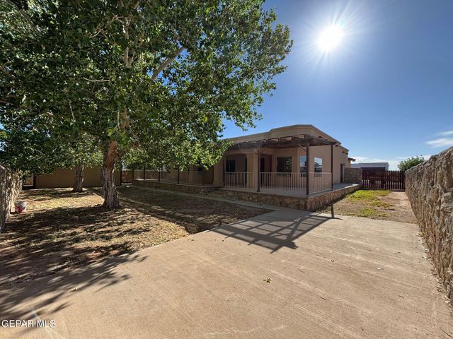 5724 Valley Lilac Lane, El Paso, TX 79932