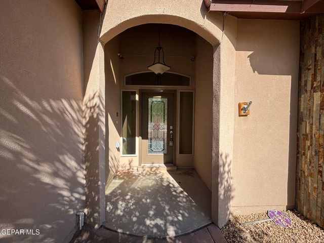 5724 Valley Lilac Lane, El Paso, TX 79932