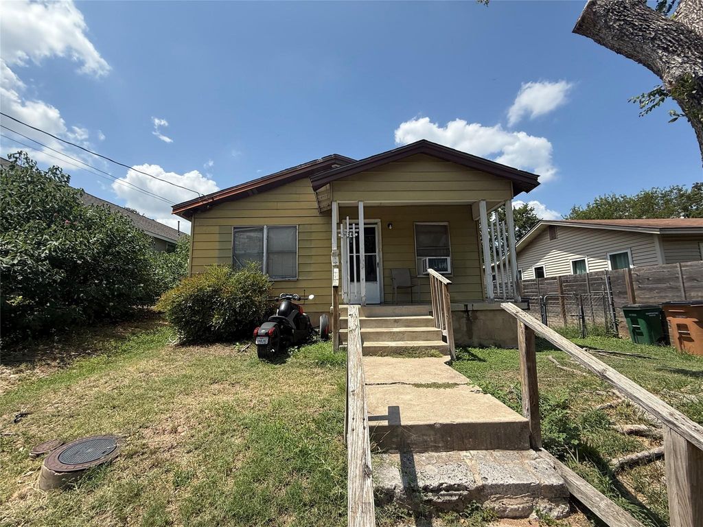 1134 Leona ST, Austin, TX 78702