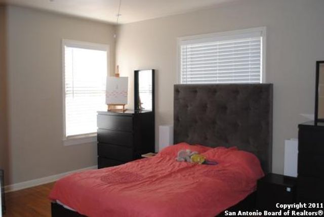 111 VASSAR LN, San Antonio, TX 78212