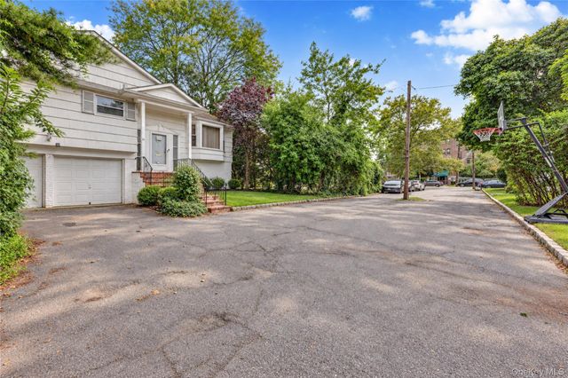 22 Woodmere Boulevard, Woodmere, NY 11598